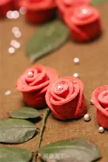 Make Rose cookies step 13