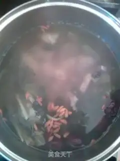 Make Piggy bone soup step 3