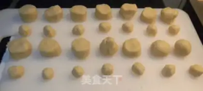Make Fresh meat-crackers step 2