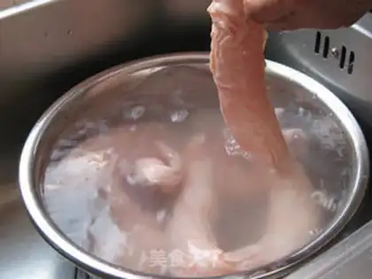 Make Pry peppers and sausages step 1