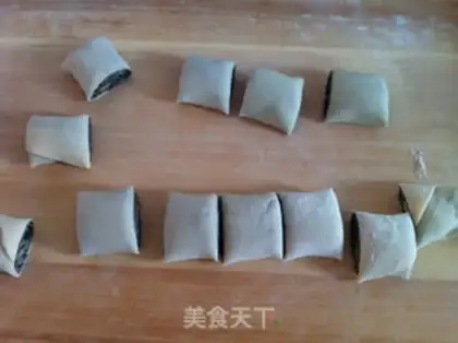 Make Black sesame pancakes step 3