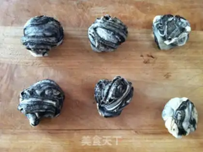 Make Black sesame pancakes step 5