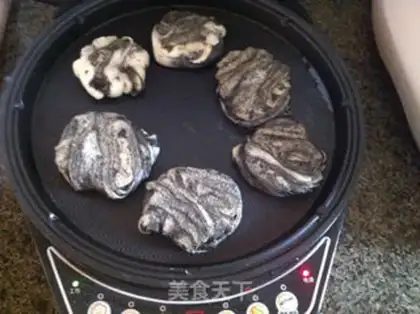 Make Black sesame pancakes step 6