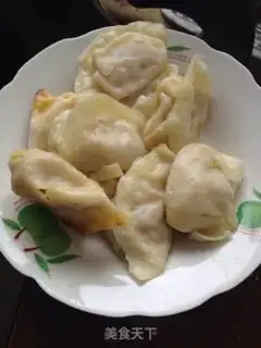 Make Simple pork carrot dumplings step 4
