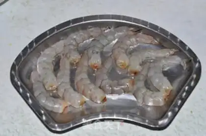 Make Seafood pasta step 1