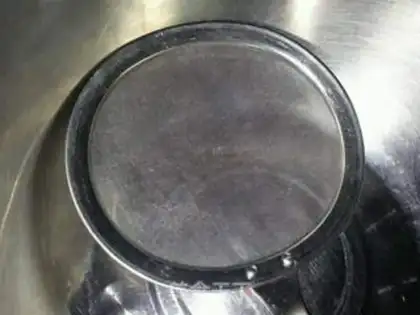 Make Chocolate egg pudding step 2
