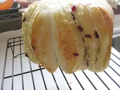 Make A thousand layers of cranberry toast step 18