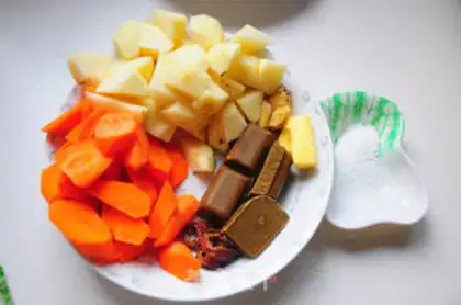 Make Potato curry beef step 1