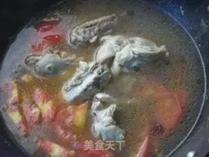 Make Chicken soup fish noodles step 4