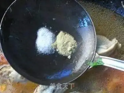 Make Chicken soup fish noodles step 5