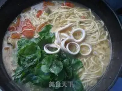 Make Chicken soup fish noodles step 8