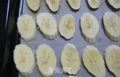 Make A healthy snack banana slice step 2