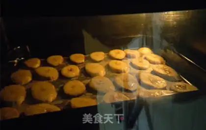 Make A healthy snack banana slice step 3