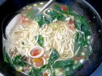 Make Chicken soup fish noodles step 9