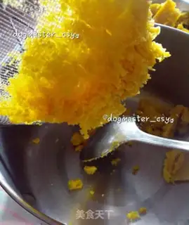 Make Pumpkin muffin step 1