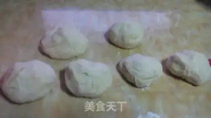 Make Two-skinned milk buns step 9