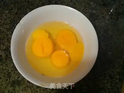 Make Scrambled eggs step 2