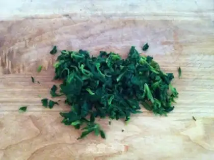 Make The celery leaves and the fragrance step 2