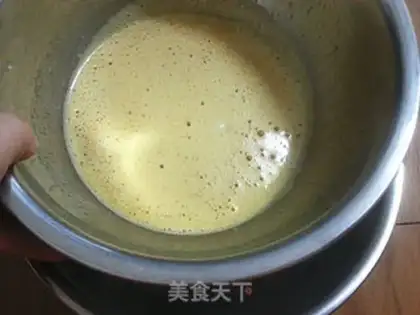 Make Toad Prince lollipop cake step 5