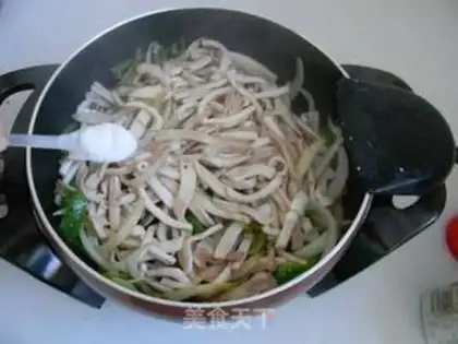 Make Ridiculous squid step 5