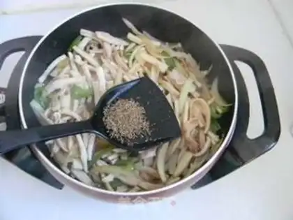 Make Ridiculous squid step 6