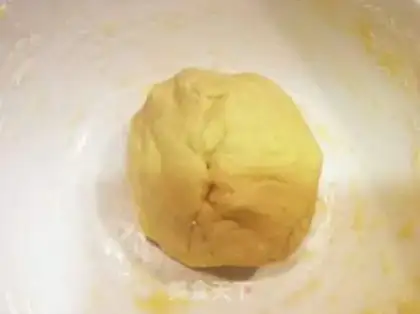Make Mango coconut pie step 2