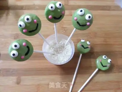 Make Toad Prince lollipop cake step 23