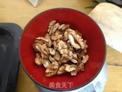 Make Black sesame pecan step 0