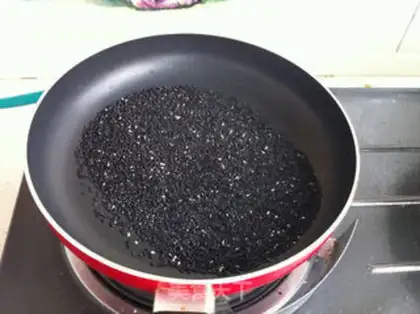 Make Homemade black sesame paste step 0