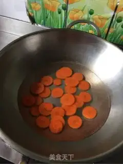 Make Carrot apple juice step 1