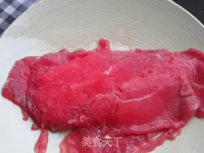 Make Beef acorn rolls step 1