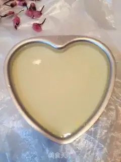Make Cherry yogurt mousse cake step 13