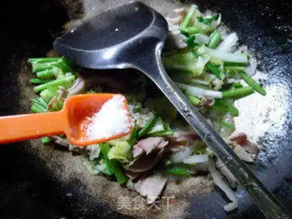 Make The celery pig