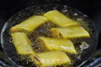 Make The casserole rolls step 8