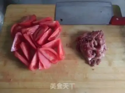 Make Western red soup step 1