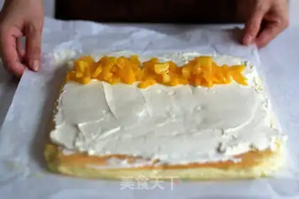 Make Nice and delicious cake rolls step 5