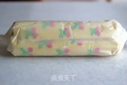 Make Nice and delicious cake rolls step 6