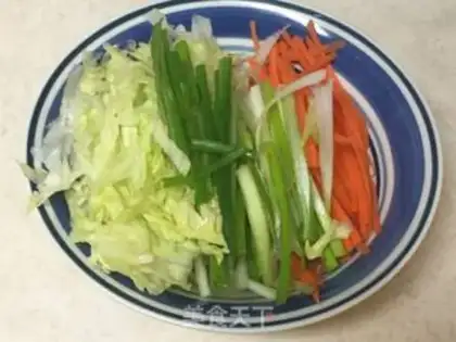 Make Breakfast egg roll step 1