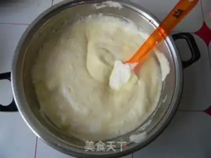 Make Banana pastry roll step 5