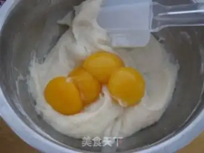 Make A mid-air twilight cake step 5