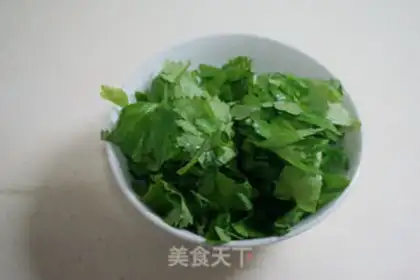 Make Tofu scum, celery leaves step 0