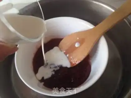 Make Strawberry Moose step 2