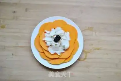 Make Pumpkin steams lilies step 1