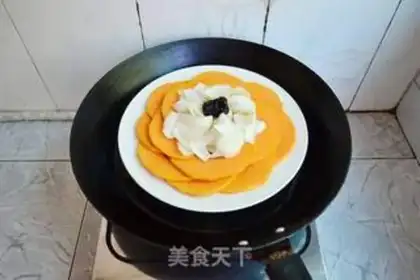 Make Pumpkin steams lilies step 2