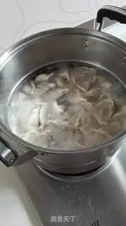 Make Three sheep dumplings step 19