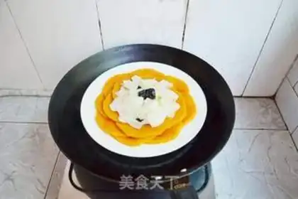 Make Pumpkin steams lilies step 4