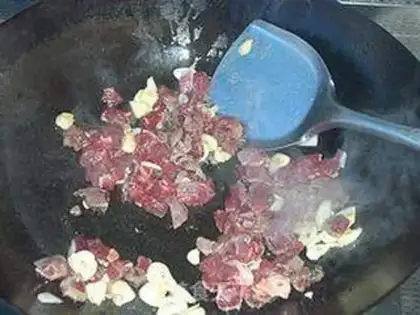 Make Cheese and beef pasta step 2