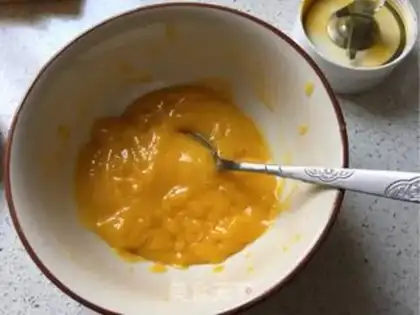 Make Strawberry mango mousse step 4