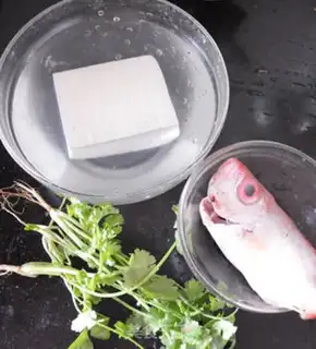 Make Sauce tofu soup step 0