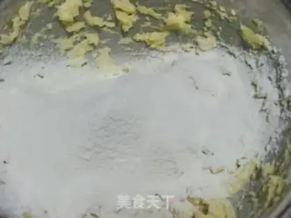 Make Almond pink cookies step 4